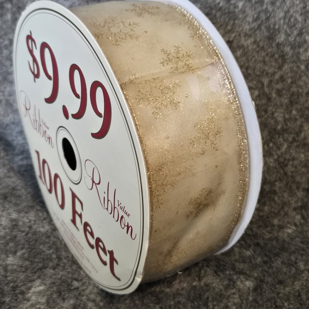 Hobby Lobby Wired Edge Christmas Ribbon Gold Snowflakes 2.5" x 100 Ft New 2005